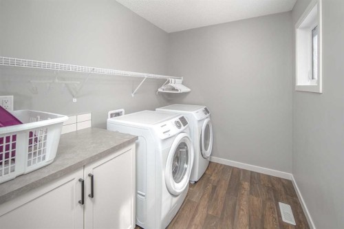 80 Howse Manor Ne, Calgary, AB - Indoor Photo Showing Laundry Room
