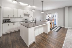 80 Howse Manor NE Calgary, AB T3P 0X2