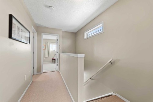 173 Bayside Point Sw, Airdrie, AB - Indoor Photo Showing Other Room