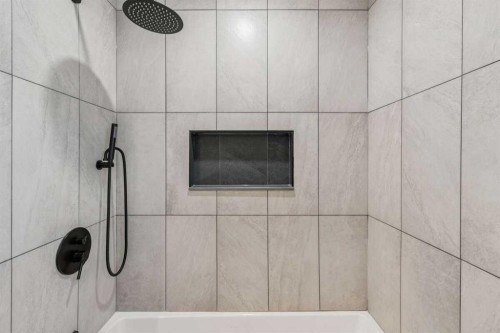 15 Brookmere Place Sw, Calgary, AB - Indoor Photo Showing Bathroom