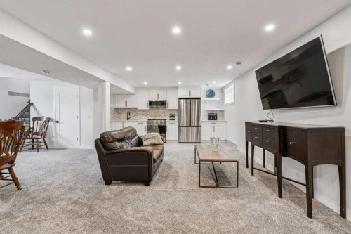 15 Brookmere Place Sw, Calgary, AB - Indoor