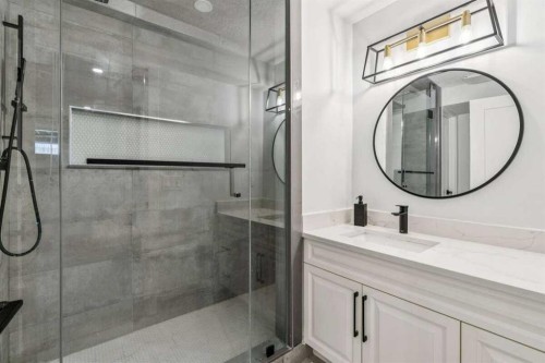 15 Brookmere Place Sw, Calgary, AB - Indoor Photo Showing Laundry Room