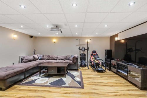 24 Huntstrom Road Ne, Calgary, AB - Indoor