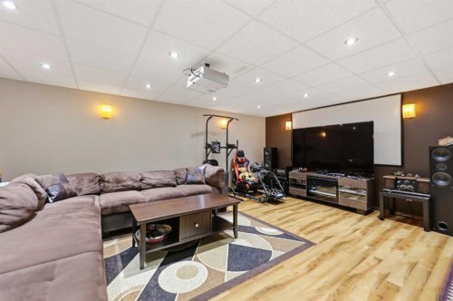 24 Huntstrom Road Ne, Calgary, AB - Indoor