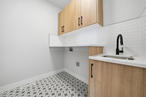 2005 Waterbury Road, Chestermere, AB - Indoor Photo Showing Kitchen