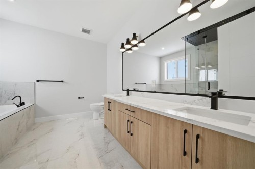 2005 Waterbury Road, Chestermere, AB - Indoor Photo Showing Bathroom