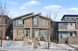 38 Sage Bluff Gate NW Calgary, AB T3R 0Y9