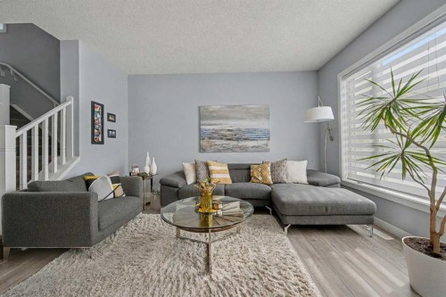 38 Sage Bluff Gate Nw, Calgary, AB - Indoor Photo Showing Living Room