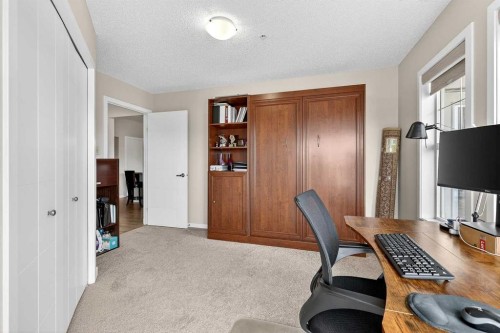 308-402 Marquis Lane Se, Calgary, AB - Indoor