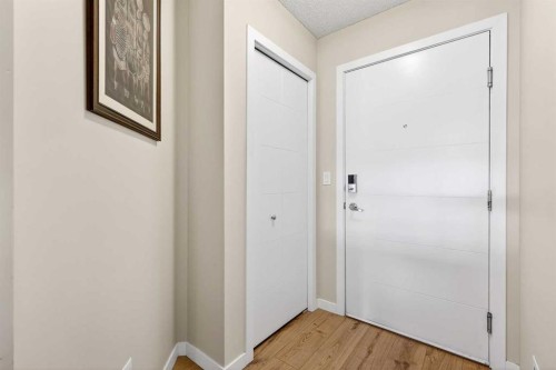 308-402 Marquis Lane Se, Calgary, AB - Indoor Photo Showing Other Room