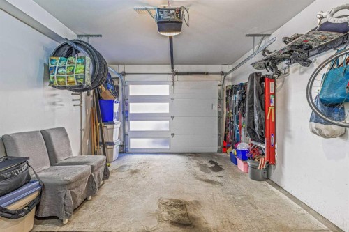 201G-1101 Three Sisters Parkway, Canmore, AB - Indoor Photo Showing Garage