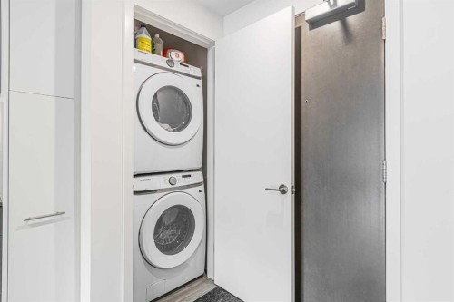 1107-730 2 Avenue Sw, Calgary, AB - Indoor Photo Showing Laundry Room