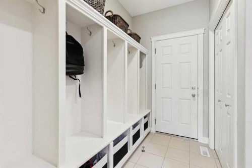 200 Aspen Summit View Sw, Calgary, AB - Indoor