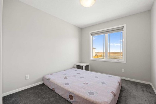 93 Cityline Square Ne, Calgary, AB - Indoor Photo Showing Bedroom