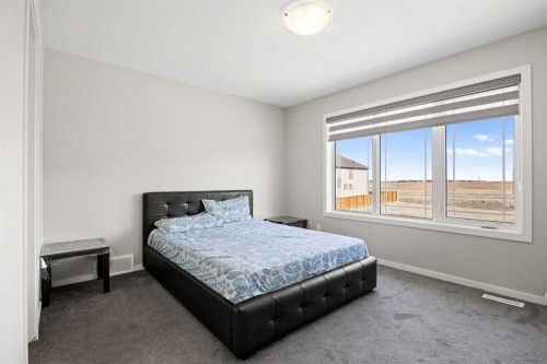 93 Cityline Square Ne, Calgary, AB - Indoor Photo Showing Bedroom