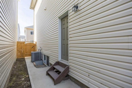 93 Cityline Square Ne, Calgary, AB - Outdoor With Exterior