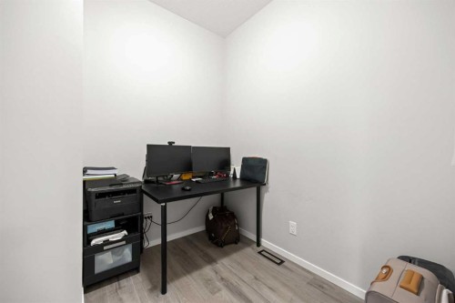 93 Cityline Square Ne, Calgary, AB - Indoor Photo Showing Office