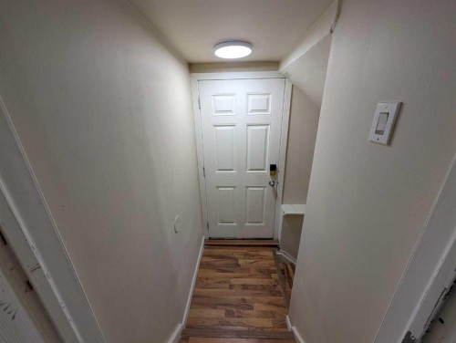 114 Castledale Way Ne, Calgary, AB - Indoor Photo Showing Other Room