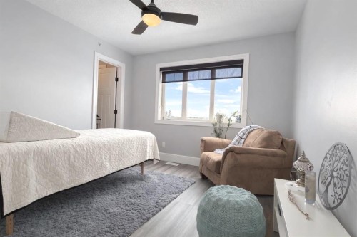 86 Muirfield Boulevard, Lyalta, AB - Indoor Photo Showing Bedroom