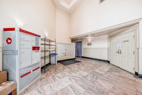 163-333 Riverfront Avenue, Calgary, AB - Indoor Photo Showing Other Room