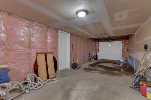 10 West Cedar Rise Sw, Calgary, AB - Indoor