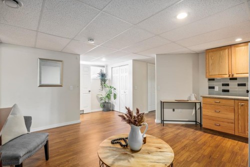 111-323 4 Avenue, Strathmore, AB - Indoor