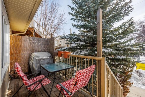 111-323 4 Avenue, Strathmore, AB - Outdoor With Deck Patio Veranda With Exterior