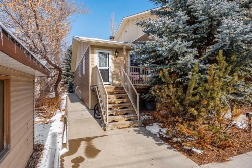 111-323 4 Avenue, Strathmore, AB - Outdoor