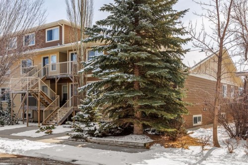 111-323 4 Avenue, Strathmore, AB - Outdoor