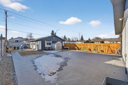 8 Malvern Crescent Ne, Calgary, AB - Outdoor