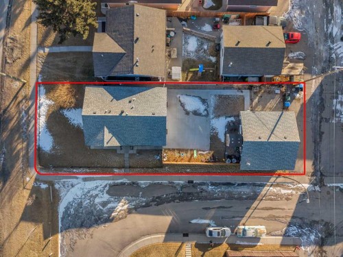 8 Malvern Crescent Ne, Calgary, AB - Outdoor With View