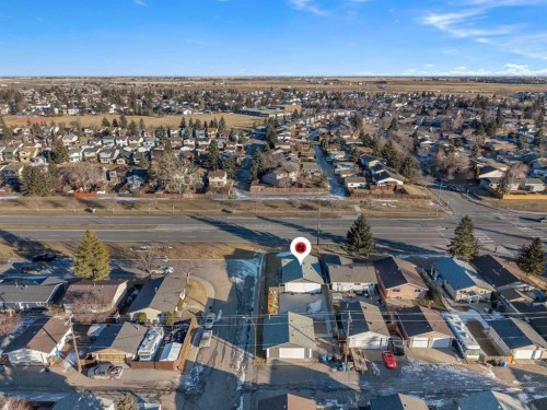 8 Malvern Crescent Ne, Calgary, AB - Outdoor With View