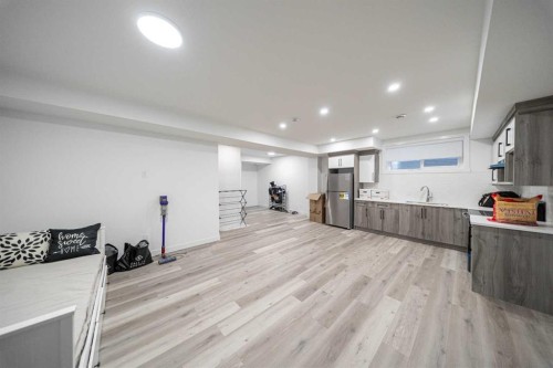 123 Saddlecrest Grove Ne, Calgary, AB - Indoor