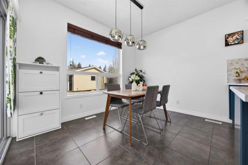 340 Prestwick Terrace Se, Calgary, AB - Indoor Photo Showing Dining Room