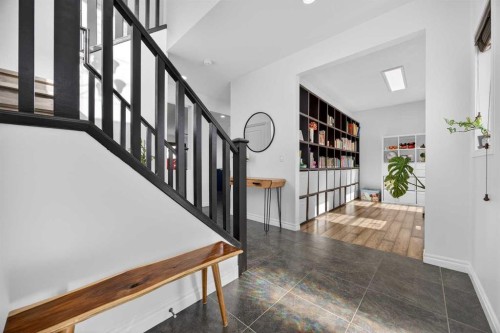 340 Prestwick Terrace Se, Calgary, AB - Indoor Photo Showing Other Room