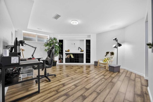 340 Prestwick Terrace Se, Calgary, AB - 