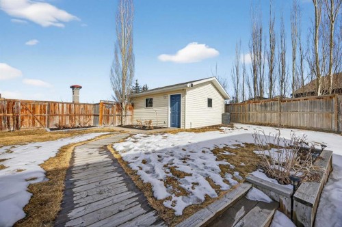 340 Prestwick Terrace Se, Calgary, AB - Outdoor