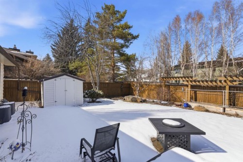 352 Oakside Circle Sw, Calgary, AB - Outdoor