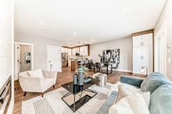 722 53 Avenue SW Calgary, AB T2V 0C3