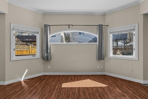 323 Hoodoo Crescent, Canmore, AB - Indoor Photo Showing Other Room