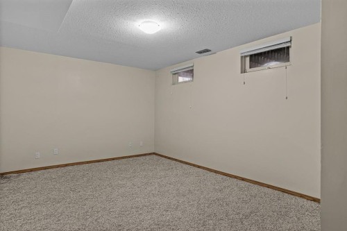 323 Hoodoo Crescent, Canmore, AB - Indoor Photo Showing Other Room
