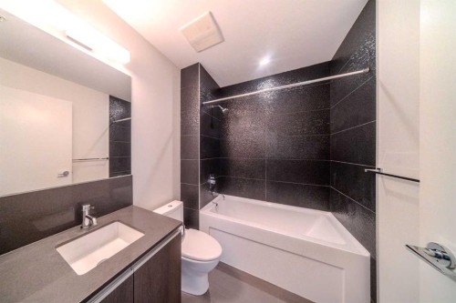 706-1188 3 Street Se, Calgary, AB - Indoor Photo Showing Bathroom