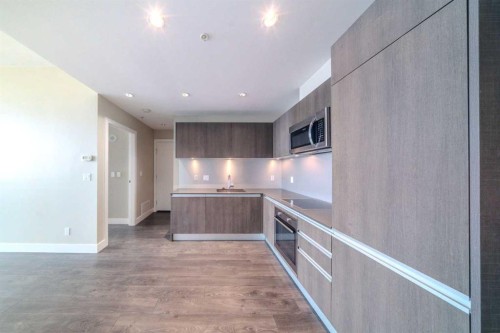 706-1188 3 Street Se, Calgary, AB - Indoor Photo Showing Kitchen