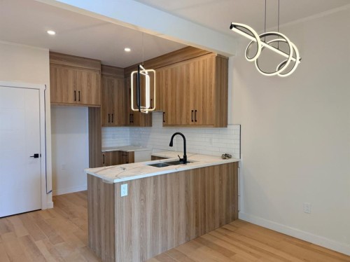 1997 Mccaskill Drive, Crossfield, AB - Indoor Photo Showing Kitchen