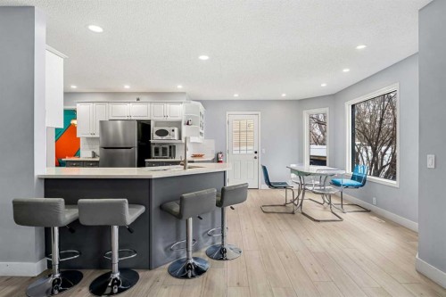 48 Douglas Park Boulevard Se, Calgary, AB - Indoor