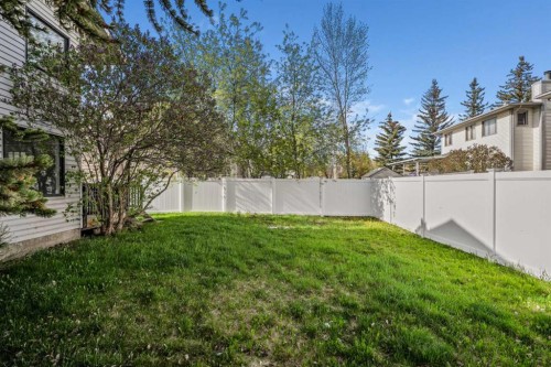 48 Douglas Park Boulevard Se, Calgary, AB - Outdoor