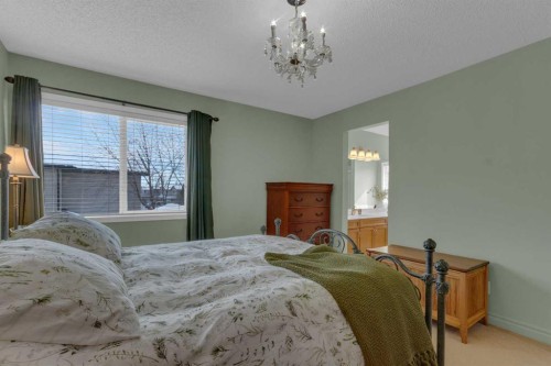 4 Cranfield Circle Se, Calgary, AB - Indoor Photo Showing Bedroom