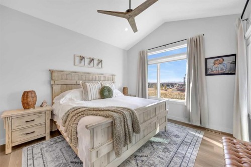 13 Emerson Crescent, Okotoks, AB - Indoor Photo Showing Bedroom