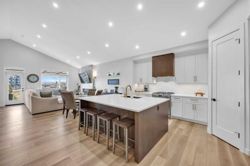 13 Emerson Crescent, Okotoks, AB - Indoor Photo Showing Kitchen