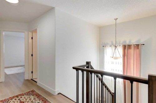37 Royal Birch Landing Nw, Calgary, AB - Indoor Photo Showing Other Room